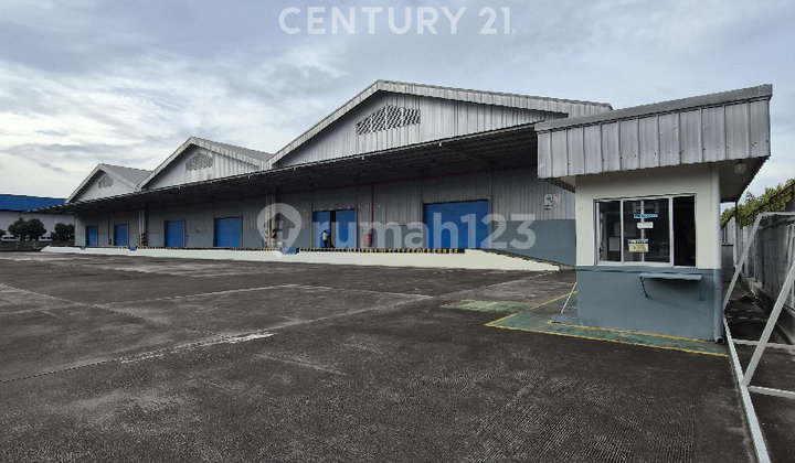 Gudang di Kawasan Industri Delta Silicon Cikarang Luas 6400 M2 Gudang di Kawasan Industri Delta Silicon Cikarang Luas 6400 M2