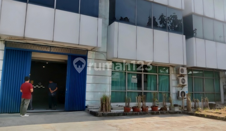 Warehouse Area 1152 M2 Container Access in Jababeka Industrial Area Warehouse Area 1152 M2 Container Access in Jababeka Industrial Area