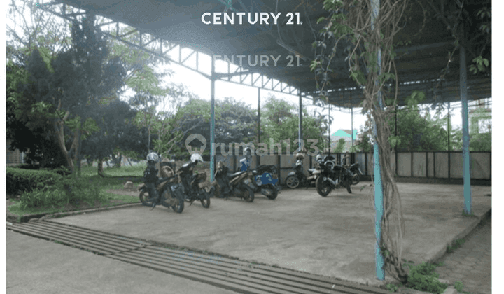 garasi/carport pabrik bagus siap pakai di