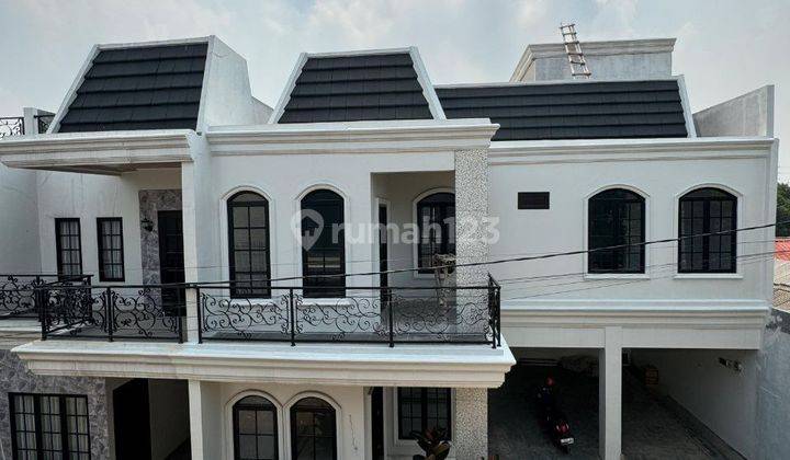 Rumah Mewah Murah Sip Huni Kolam Renang Pribadi Cimanggis Depok 1