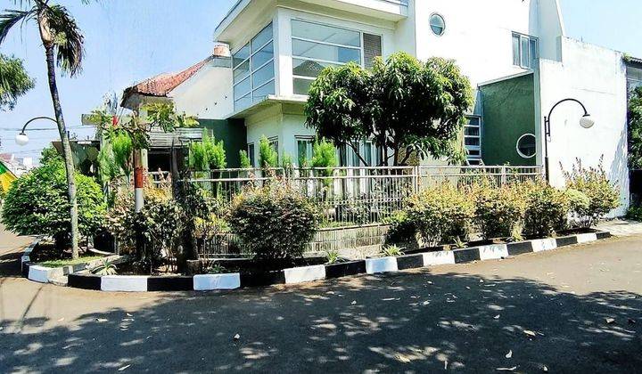 Rumah 2 Lantai Hook Siap Huni Cibubur  1