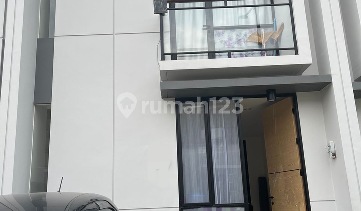 Two-Story Sandalwood House Lipo Cikarang