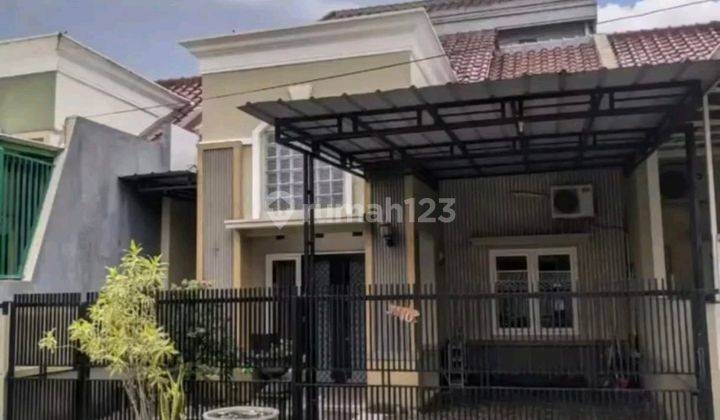 Disewakan Rumah Graha Kebraon Regency 1