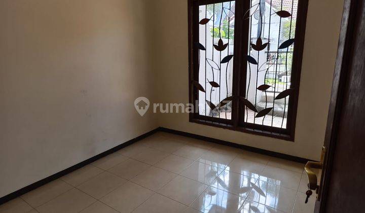 kamar tidur  jual rumah siap huni graha