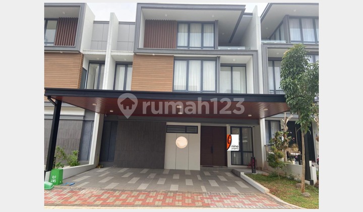 Turun Harga!!Rumah Bagus 2 Lantai, 3 Kamar Tidur Harga Nego Kota Wisata 1