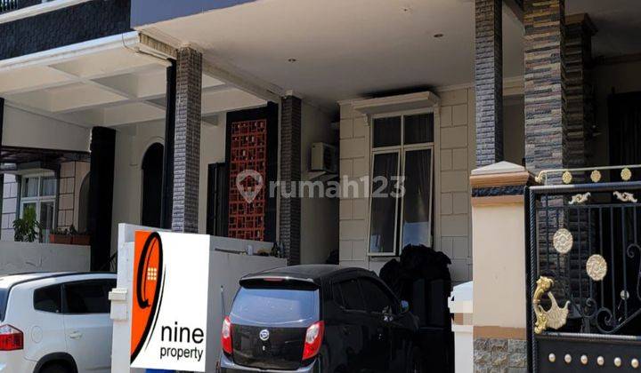 Rumah Harga Menarik 2.5 Lantai Nego Siap Huni 1