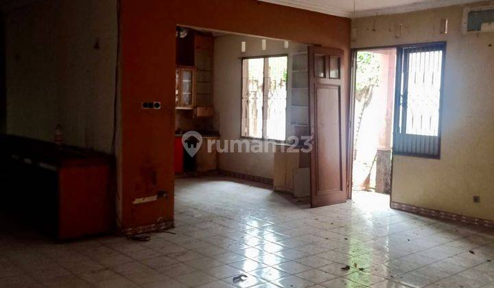 Rumah Tua Setiabudi 682m 2