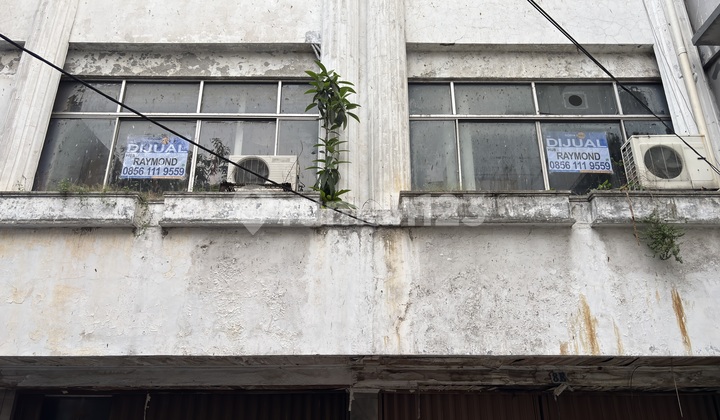 Ruko Gandeng Tomang di Bawah NJOP Ruko Gandeng Tomang di Bawah NJOP