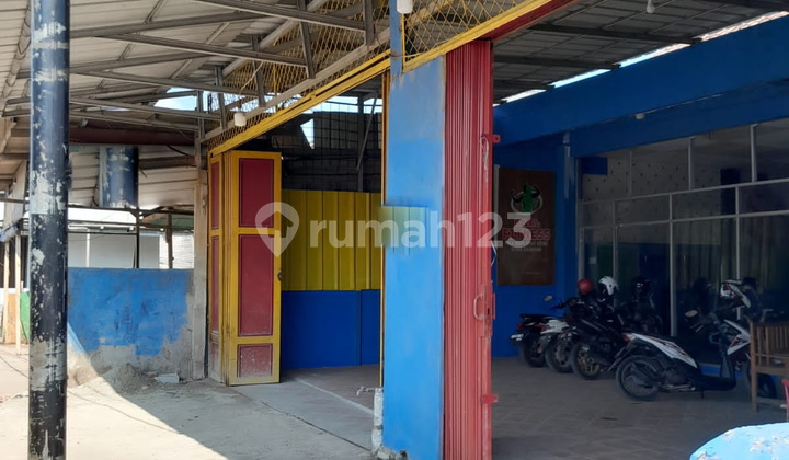 For Sale Shop House on Jl Raya Syeh Quro 2