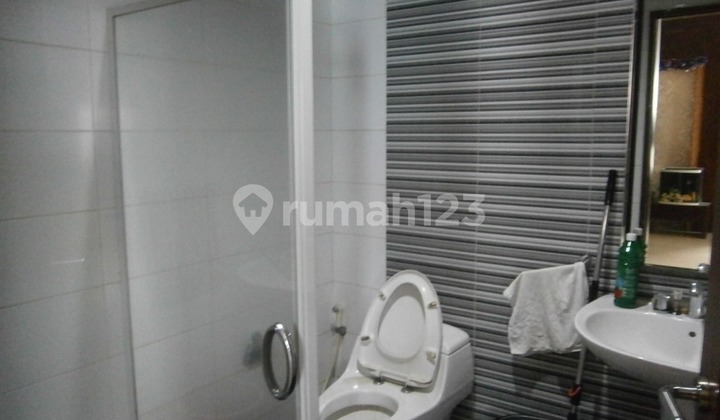 Jendral Ahmad Yani Main Road Shop House for Rent 2