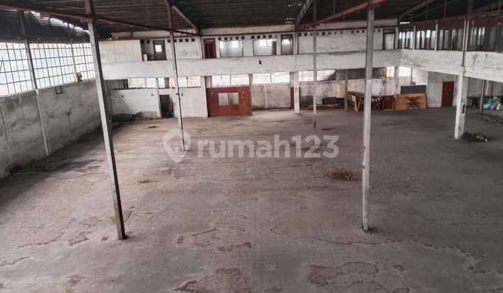 Sudirman warehouse area suitable for sports entertainment, club house, hidden gem cafe. Sudirman warehouse area suitable for sports entertainment, club house, hidden gem cafe.