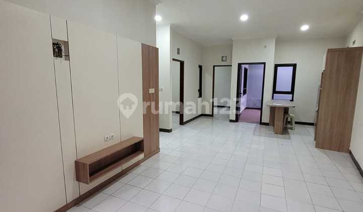 Sayap Pasirkaliki Dekat Kartika Stasiun Kereta Api ,******** Mall 23 Paskal ,Dekat Hilton 2