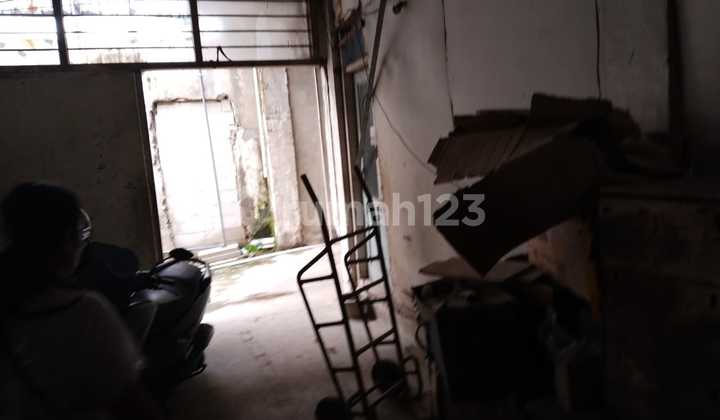 Sudirman warehouse area for rent, strategic location. Sudirman warehouse area for rent, strategic location.