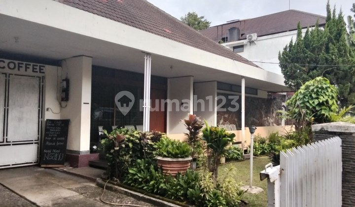 Dijual Rumah Jalan Sayap Riau Sangat Strategis Pusat Kota Bandung Dijual Rumah Jalan Sayap Riau Sangat Strategis Pusat Kota Bandung