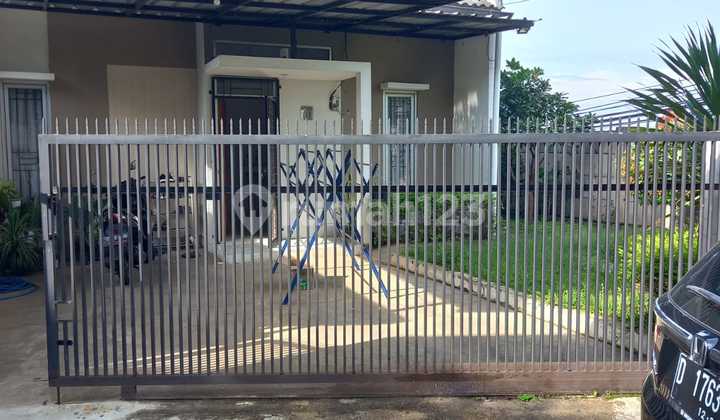 House in Jatihandap Cicaheum Bandung Within Hook Complex