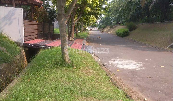 Tanah kavling muraah   231m2  di Kemang Pratama 2 Jalan Anyelir  3