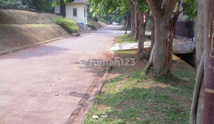 Tanah kavling muraah   231m2  di Kemang Pratama 2 Jalan Anyelir  4
