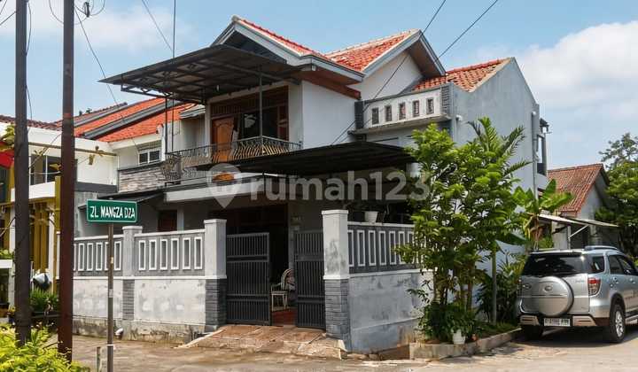House in Bintara Indah with wide access near Bintara Toll.