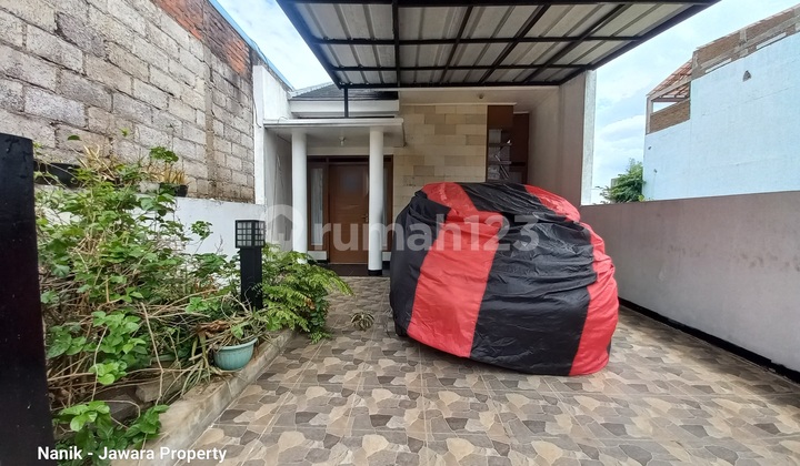 Nice Semi Furnished House with SHM in Cisaranten Complex, Arcamanik, Bandung