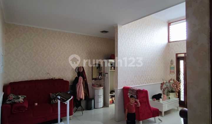 Nice House Unfurnished SHM buana soetta Gede Bage, Bandung 2