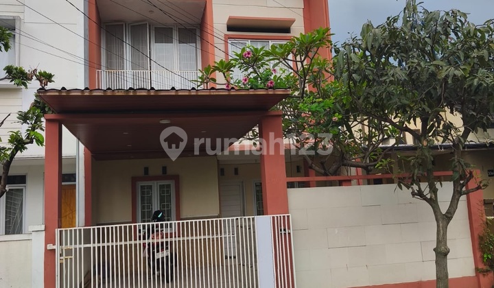 Rumah 2 Lantai SHM, Dekat Kampus Alghifari Siap Huni Cisaranten Arcamanik