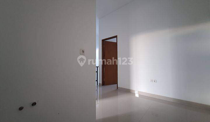 Rumah 2 Lantai Komplek Cisaranten Arcamanik Kota Bandung 10