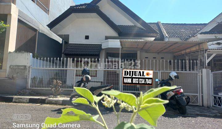 Rumah 2 Lantai Bagus Unfurnished SHM di Taman Mutiara Seberang Griya Cimahi 2