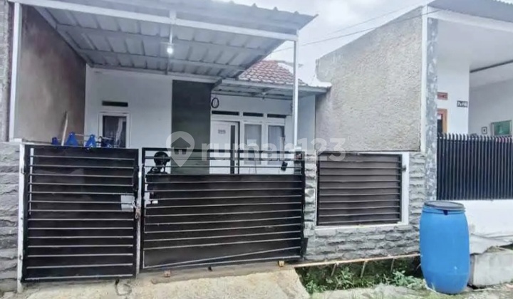 Rumah Bagus SHM di Perumahan Permata Biru, Jl. Permata Biru, Cinunuk, Cileunyi, Bandung, Jawa Barat, Indonesia, 40624, Cibiru Rumah Bagus SHM di Perumahan Permata Biru, Jl. Permata Biru, Cinunuk, Cileunyi, Bandung, Jawa Barat, Indonesia, 40624, Cibiru