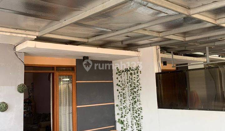 Rumah Bagus Unfurnished SHM di Cisaranten , Bandung 1