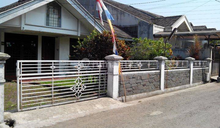 Rumah Bagus Unfurnished SHM di Margacinta Kota Bandung Dkt Mim Margahayu  2