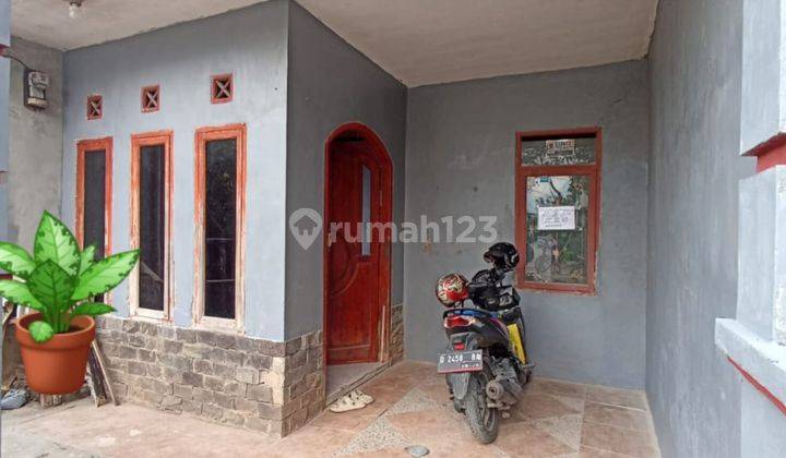 Rumah 2 Lantai Bagus Unfurnished SHM di Bumi Orange, Bandung 2