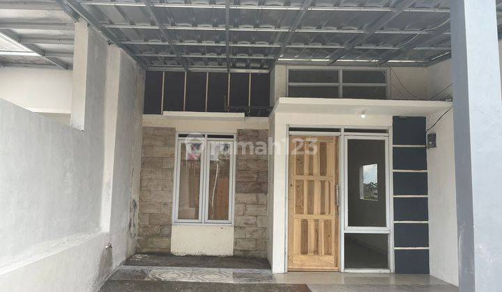 Rumah siap huni SHM dekat Telkom university aster village Ciwastra Bojongsoang, Bandung 1