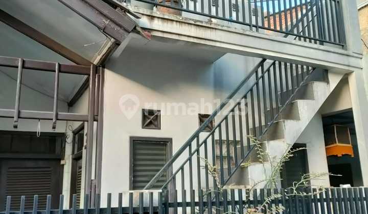 Rumah Bagus Unfurnished SHM Sarijadi, Bandung 1