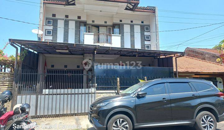 Rumah 2 Lantai Bagus Unfurnished SHM di Taman Mutiara, Cimahi 1