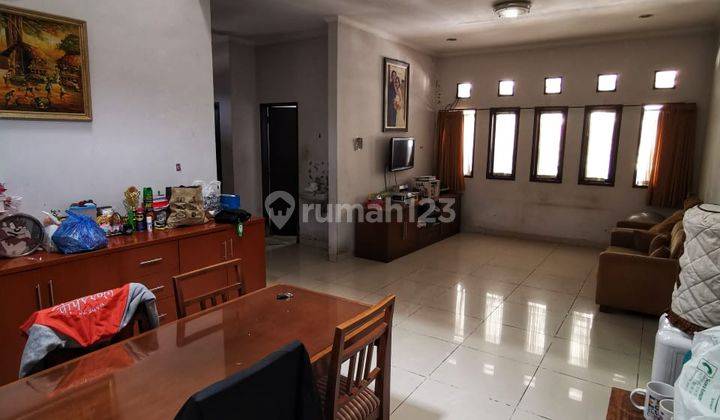 Rumah 2 Lantai Bagus Unfurnished SHM Komplek Gegerkalong , Bandung Barat 2