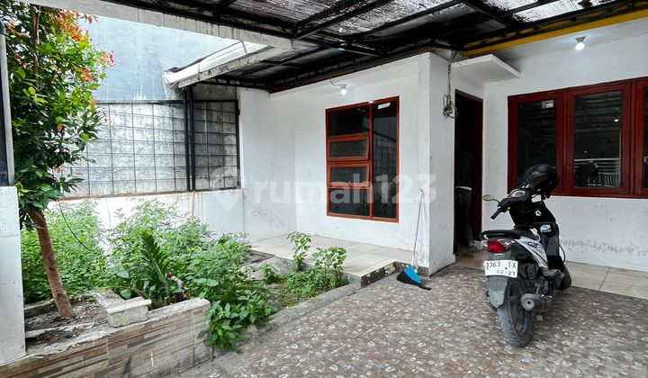 Rumah Butuh Minim Renovasi SHM Komplek Cisaranten Arcamanik 1
