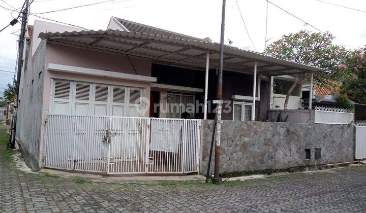 Rumah Bagus Unfurnished SHM di Margahayu Raya Bandung 2