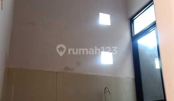 Rumah Bagus Unfurnished SHM Cisarua Dkt Stkip Pasundan Cimahi Bandung Barat 2