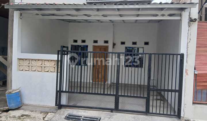 Rumah SHM di Perumahan Permata Biru, Jl. Permata Biru, Cinunuk Dekat Upicibiru