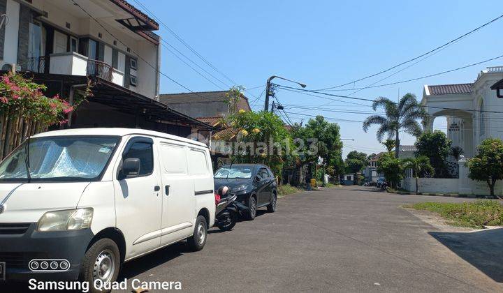 Rumah 2 Lantai Bagus Unfurnished SHM di Taman Mutiara, Cimahi 2