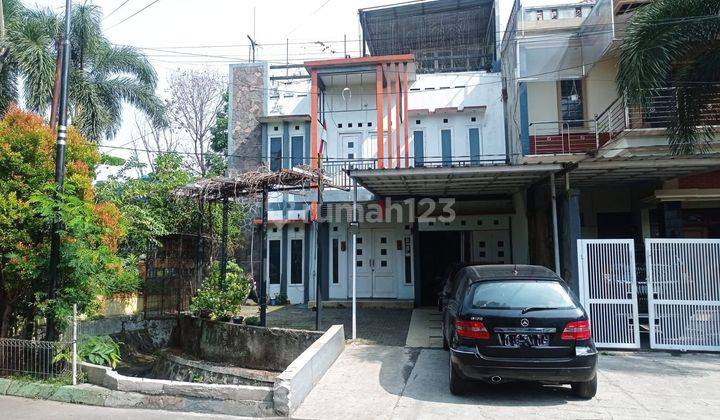 Dijual rumah 3 lantai lt174/240 hrg1,95 depan griya Antapani bandung 1