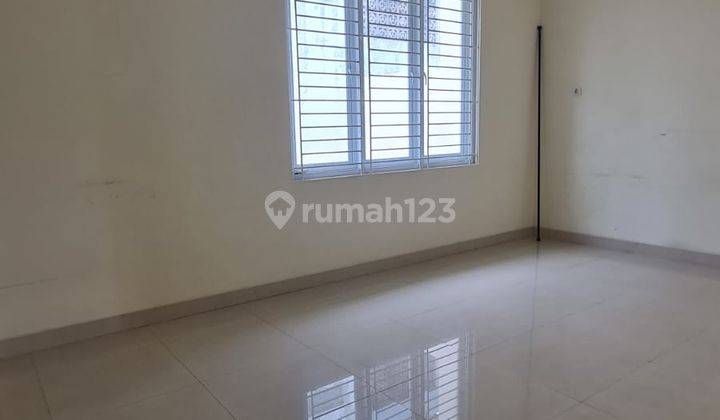 Rumah 2 lantai , bagus ,aman dekat Mall Kelapa Gading 2