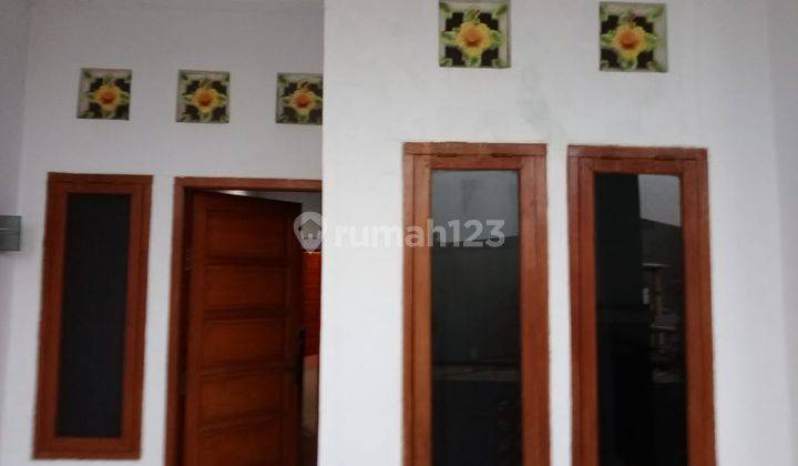 Rumah 2 Lantai Semi Furnish, Harga Nego Sampai Deal di Semper 2