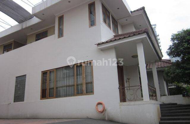 Rumah Luas 2 Lantai Semi Furnish di Jl.bangka Jakarta Selatan 1