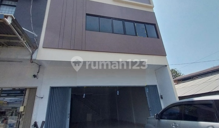 Ruko Bagus 3 Lantai , Lokasi Strategis Dan Ramai di Bekasi