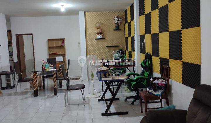 Rumah 2 Lantai Hoek,ex Kost ,lokasi Ok di Kelapa Gading 2