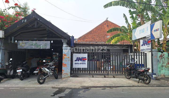 Rumah 1,5 lantai, lokasi strategis cocok untuk usaha di Jatinegara 2