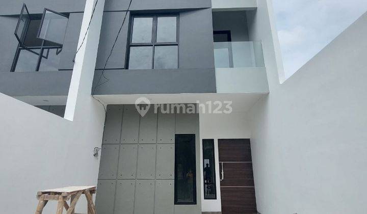 Rumah Baru 2,5 Lantai Murah , Lokasi Ok di Kavling DKI Meruya Jakarta Barat 1