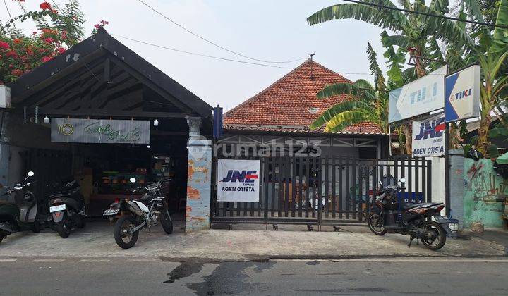 Rumah 1,5 lantai, lokasi strategis cocok untuk usaha di Jatinegara 1