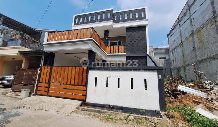 Rumah Baru 2 lantai minimalis siap huni di Taman Jatinegara Penggilingan 2